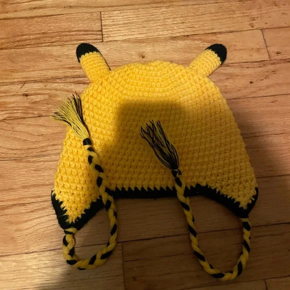 Pikachu hand knit kids winter hat, Pokemon - Picture 5 of 5